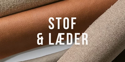 signatur-sofa-stof-og-laederkollektion.jpg Nærbillede af tekstiler og læder med en tekst, der siger "Stof & Læder"